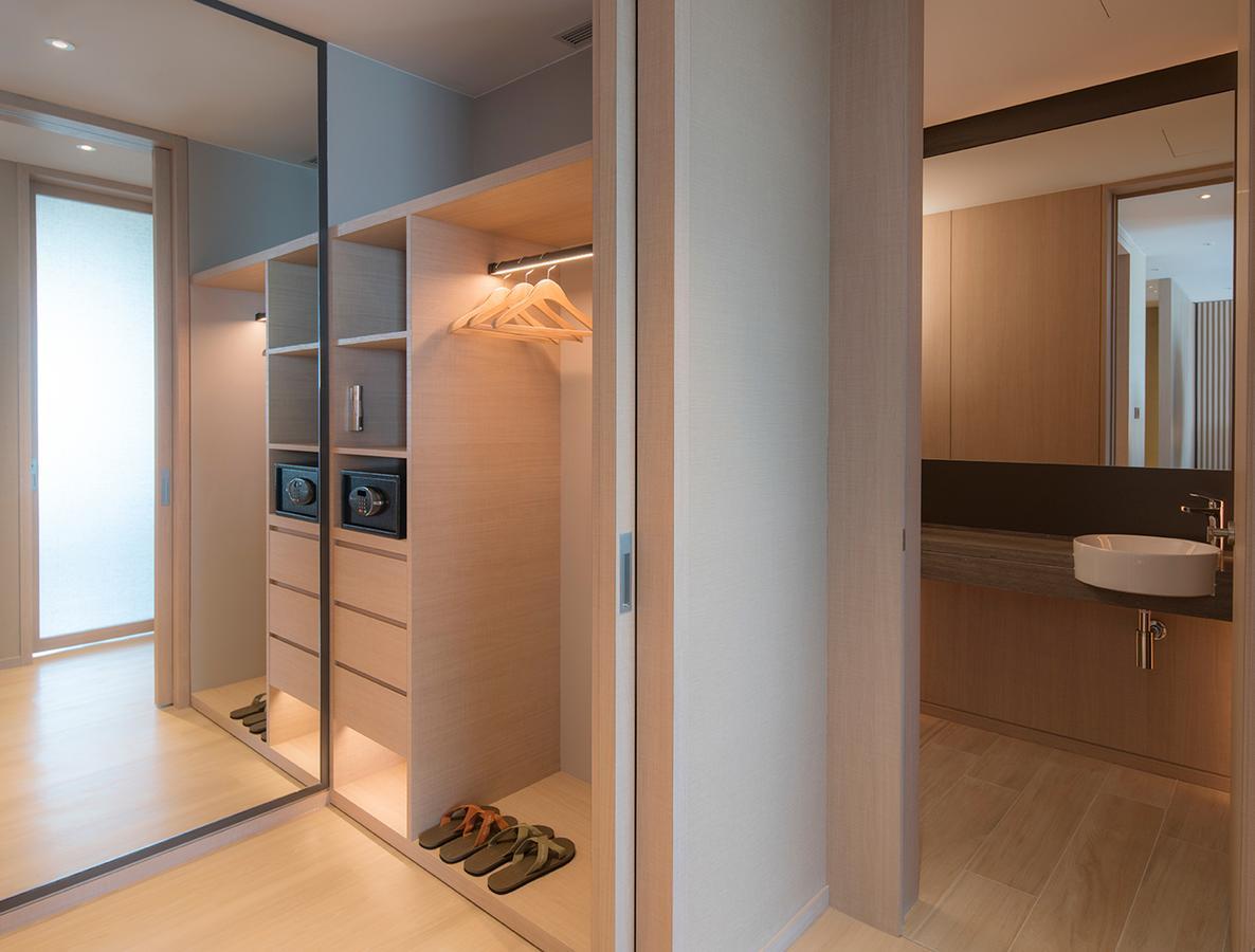 Mu Jiaoxi Hotel Εξωτερικό φωτογραφία A walk-in wardrobe